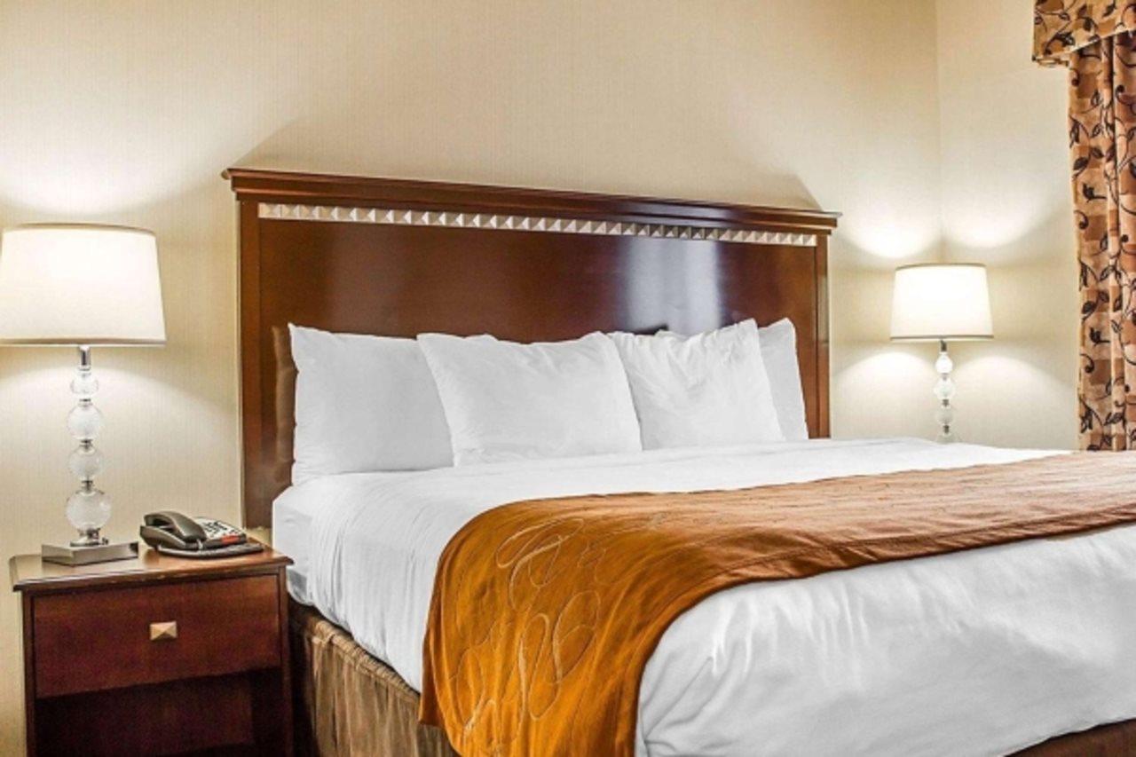 Holiday Inn - Cheshire - Southington By Ihg Extérieur photo